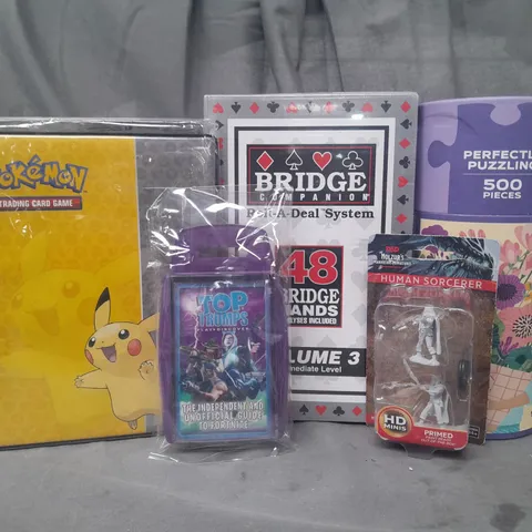 BOX OF APPROXIMATELY 10 ASSORTED TOYS AND GAMES TO INCLUDE TOP TRUMPS, POKΓMON 4-POCKET PORTFOLIO, BRIDGE COMPANION, ETC