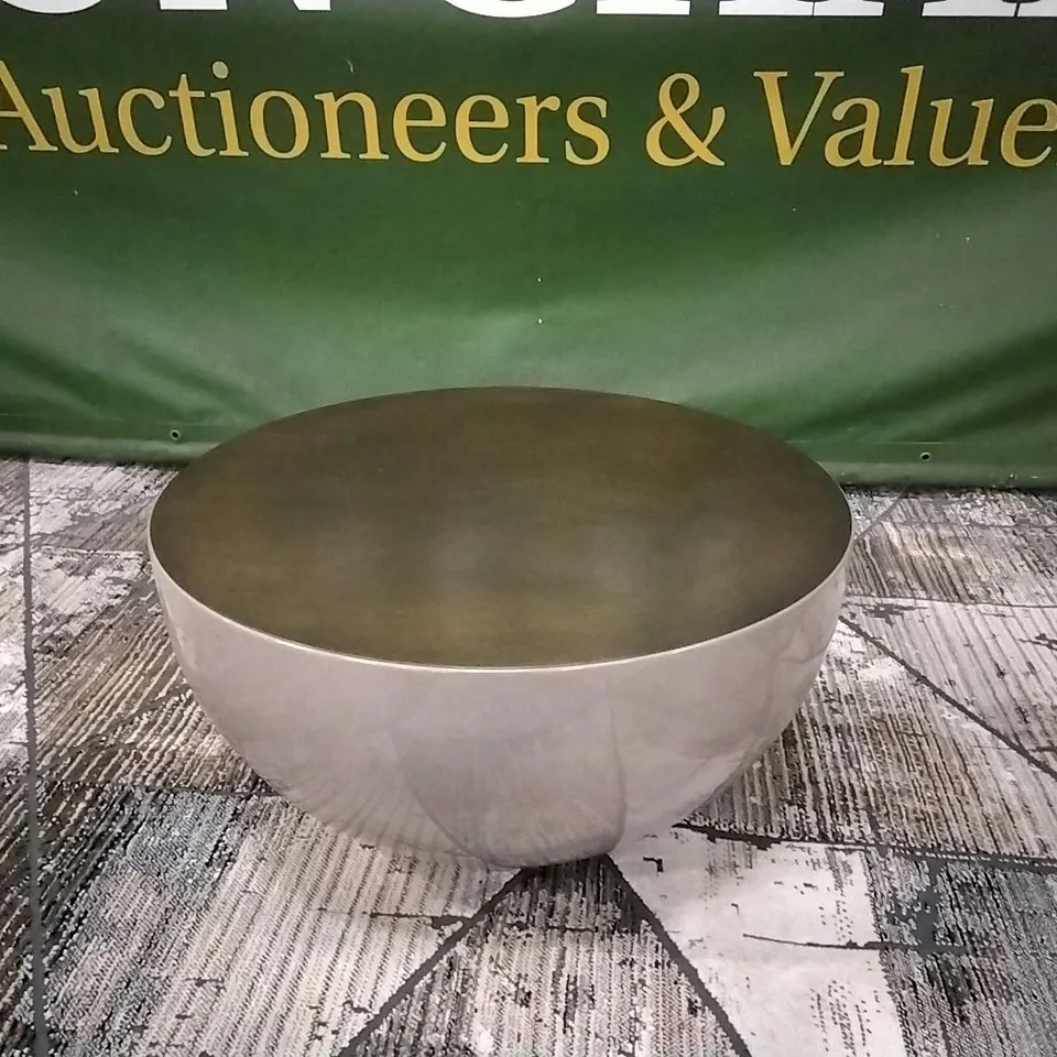 QUALITY ITALIAN MADE MERIDIANI BONGO WARM-GREY COFFEE TABLE WITH BRONZED BRASS TOP 