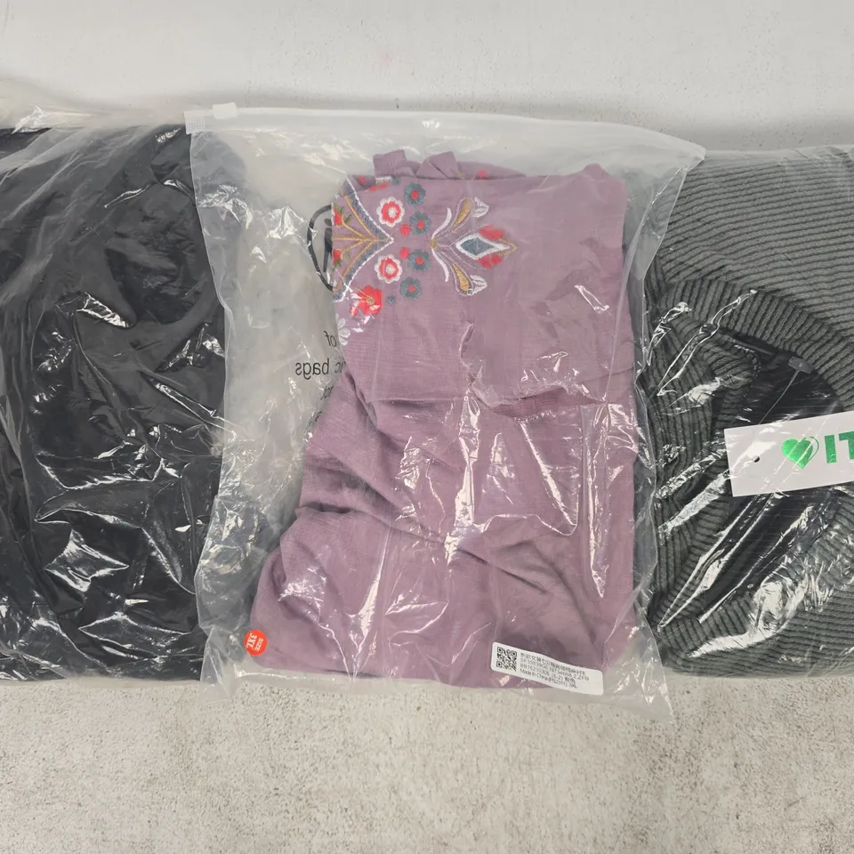 APPROXIMATELY 20 ASSORTED CLOTHING AND FASHION PRODUCTS IN VARIOUS STYLES AND SIZES - COLLECTION ONLY
