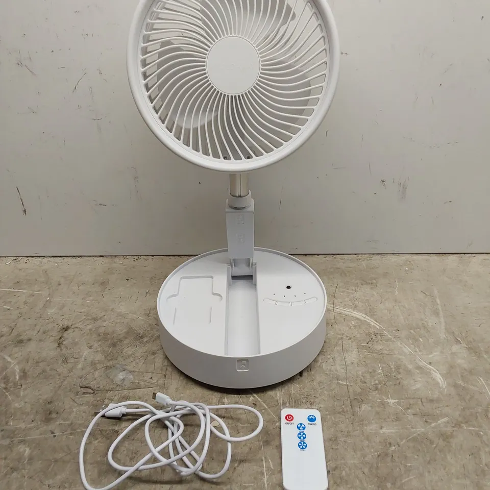 BOXED BELL & HOWELL OSCILLATING FOLDING RECHARGEABLE FAN IN WHITE