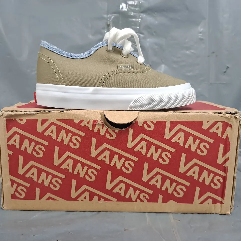 BOXED PAIR OF VANS TODDLER SHOES IN DARK TAUPE SIZE 6