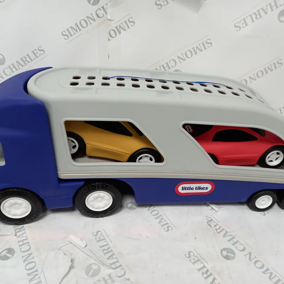 LITTLE TYKES WHEELZ CAR CARRIER  RRP £36.99