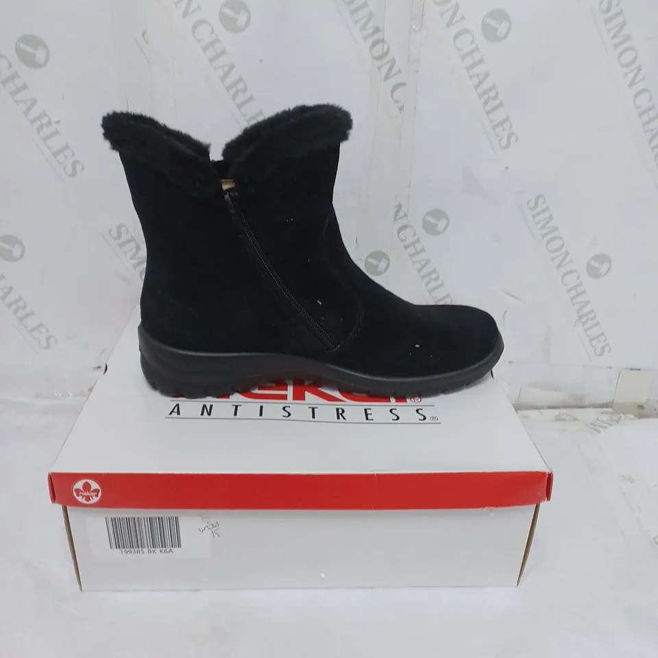 BOXED RIEKER ANTISTRESS LADIES BLACK FLEECE LINED BOOTS ZIP FASTENING. SIZE EU 40