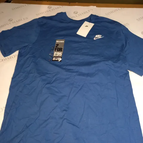 NIKE LOGO PRINT T-SHIRT SIZE M