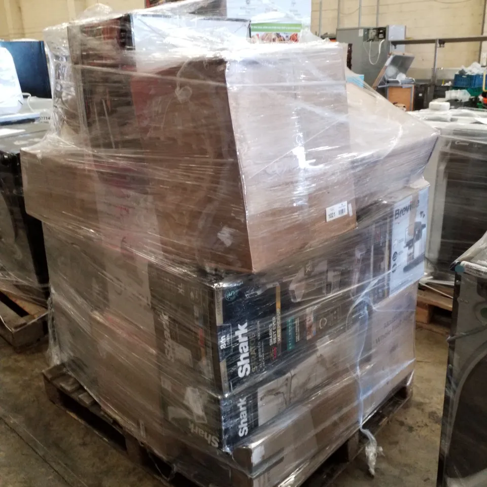 PALLET OF APPROXIMATELY 22 UNPROCESSED RAW RETURN HOUSEHOLD AND ELECTRICAL GOODS TO INCLUDE;