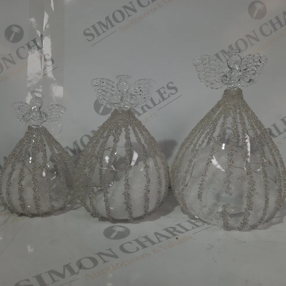 JULIEN MACDONALD SET 3 PRELIT GLASS ANGELS - COLLECTION ONLY
