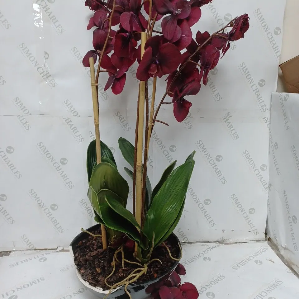 OUTLET FAKE POTTED PLANT IN BLACK VASE 