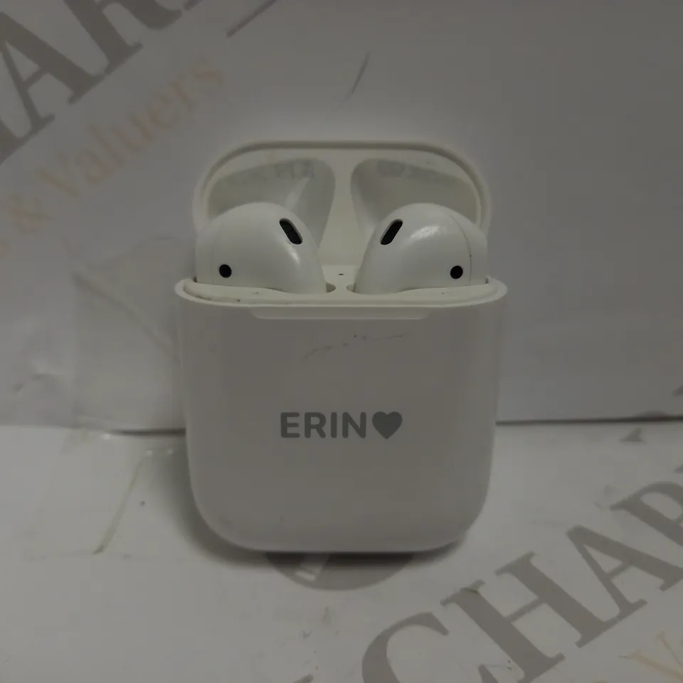APPLE AIRPODS