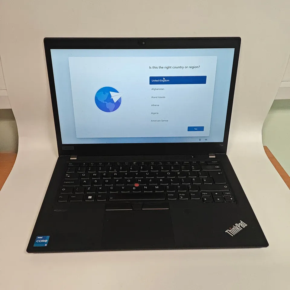 UNBOXED LENOVO THINKPAD T14 GEN 2 INTEL CORE I5 LAPTOP IN BLACK