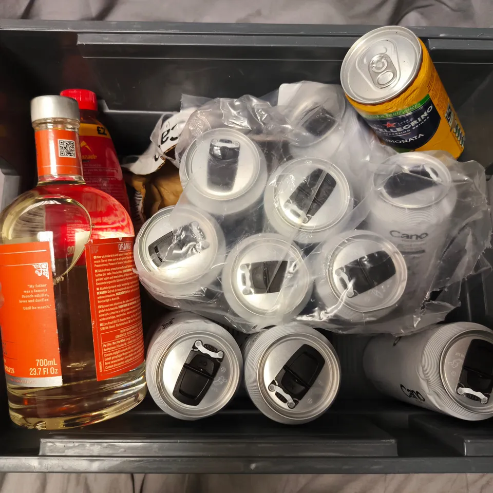 APPROXIMATELY 10 ASSORTED DRINKS ITEMS TO INCLUDE CANO WATER, LUCOZADE ENERGY, LYRE ORANGE SEC NON-ALCOHOLIC SPIRIT, ETC - COLLECTION ONLY