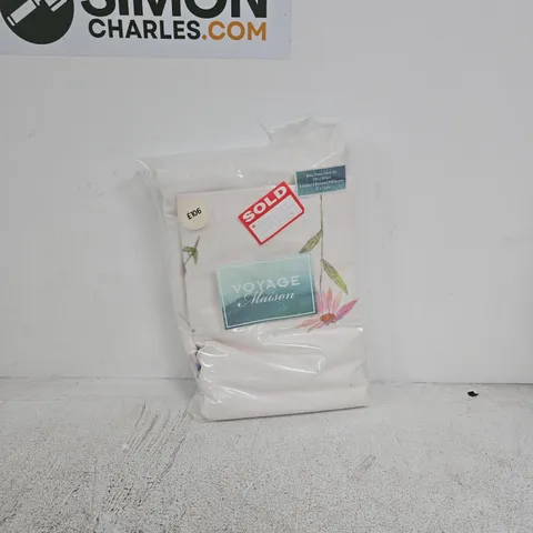 VOYAGE MAISON KING DUVET COVER SET PLUS 2 PILLOWCASES