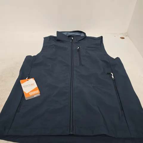 REGATTA MENS ARANA SOFTSHELL GILET - M