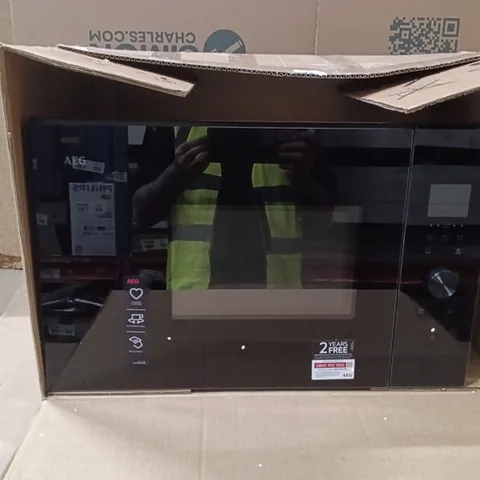 BOXED AEG BUILT IN MICROWAVE OVEN - BLACK OB6SM171DB