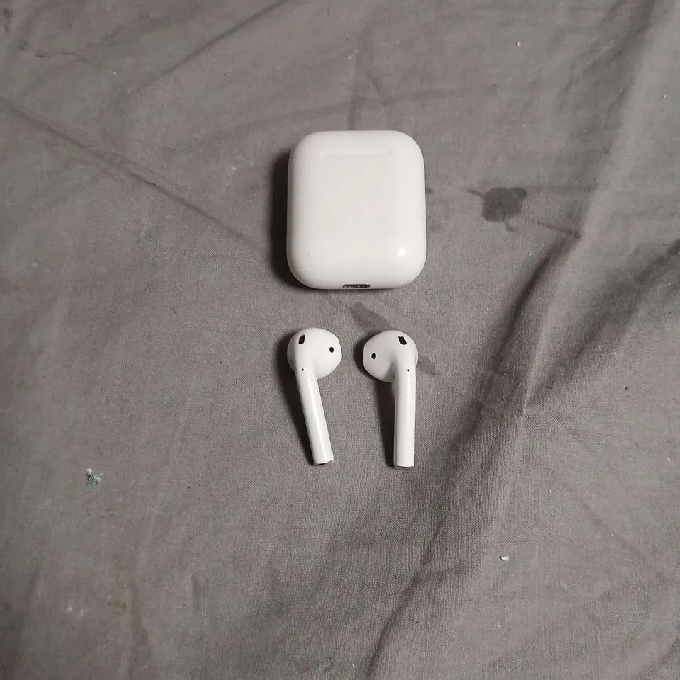 APPLE AIRPODS WITH CHARGING CASE – WHITE