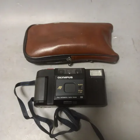 OLYMPUS TRIP AF MD FILM CAMERA WITH CASE