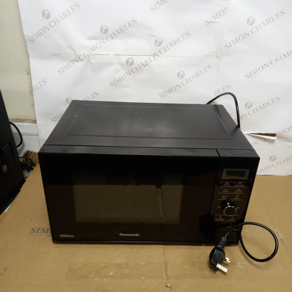 PANASONIC INVERTER MICROWAVE OVEN - BLACK