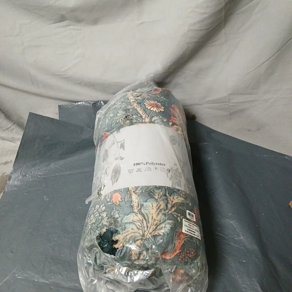 FLOWER PRINT DESIGN THROW/BLANKET 150 X 200CM