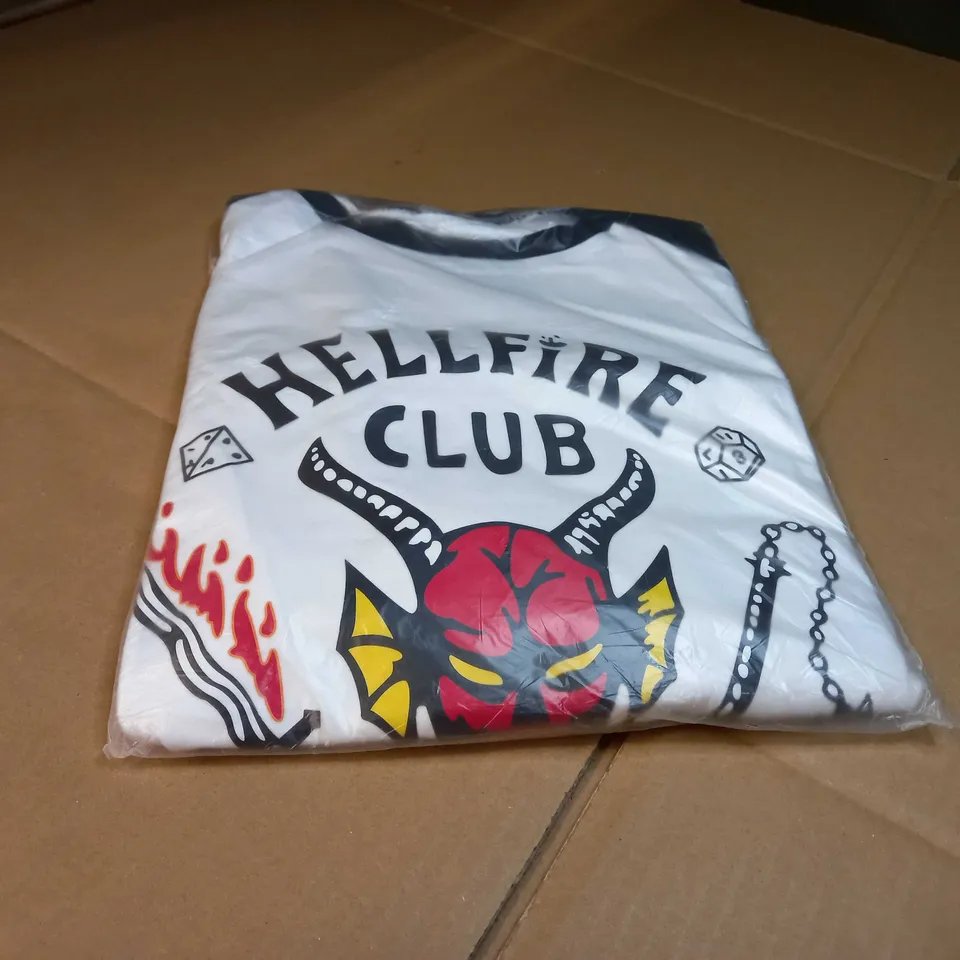 PACKAGED WHITE HELLFIRE CLUB LOGO TOP 
