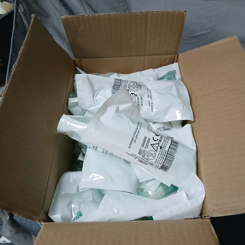 APPROXIMATELY 30 X SUPERSET STRAIGHT CATHETER MOUNTS SEALED