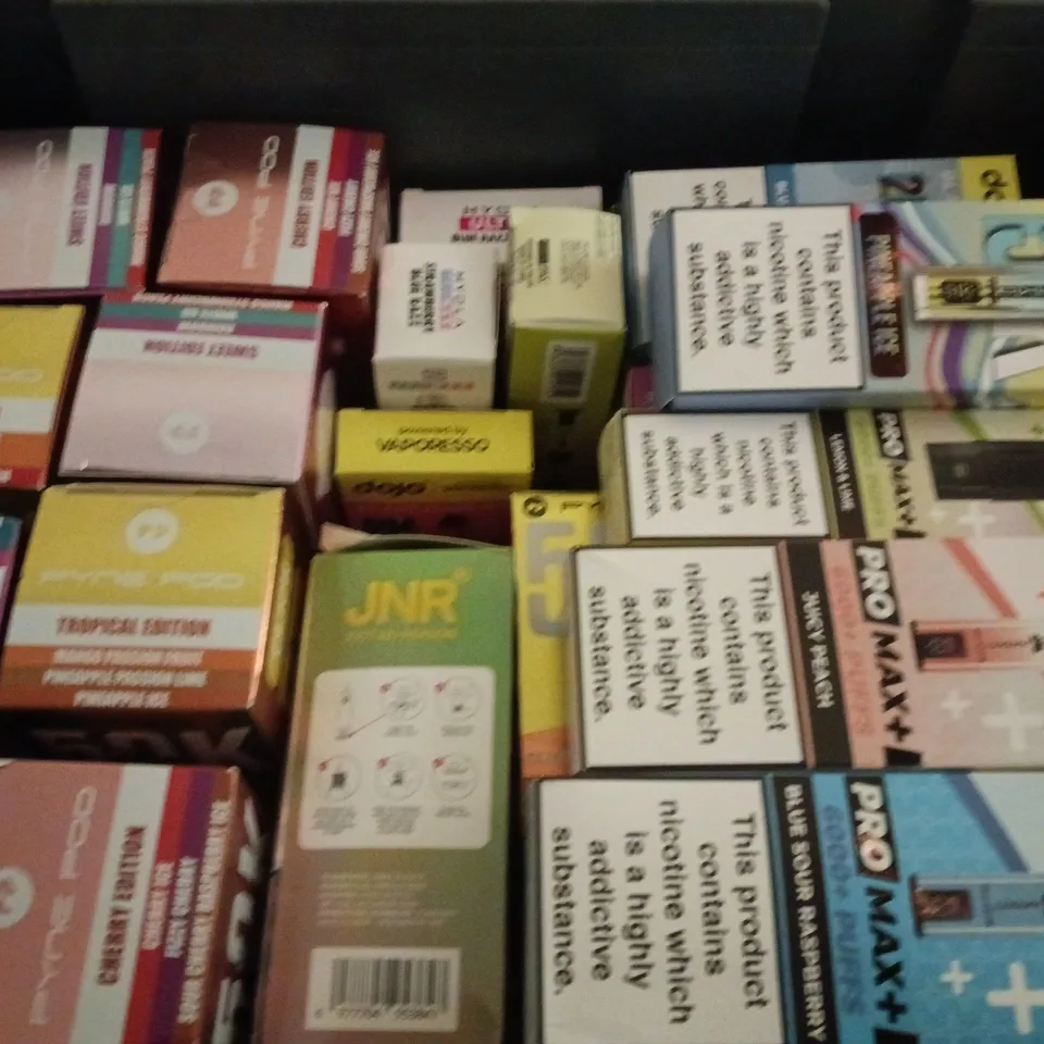 APPROXIMATELY 20 ASSORTED E-CIGARETTE PRODUCTS TO INCLUDE BRANDS SUCH AS PYNE POD, SIKE, DOJO, ETC - COLLECTION ONLY