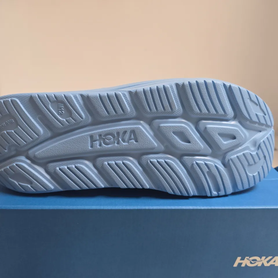 BOXED PAIR OF HOKA ORA ATHLETIC SLIDE SANDALS – UK 11.5