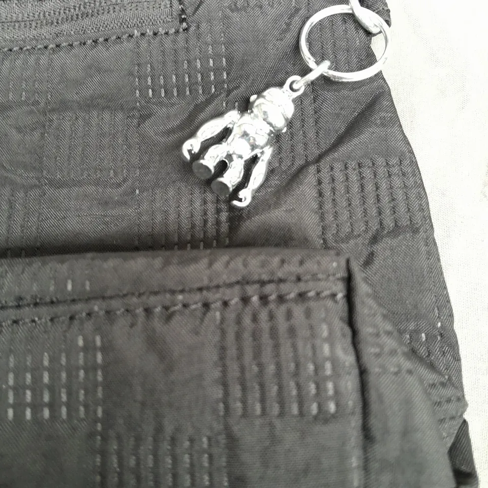 KIPLING HANDBAG IN BLACK 