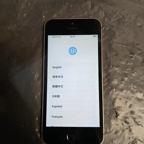 APPLE IPHONE SE (1ST GENERATION) – SILVER