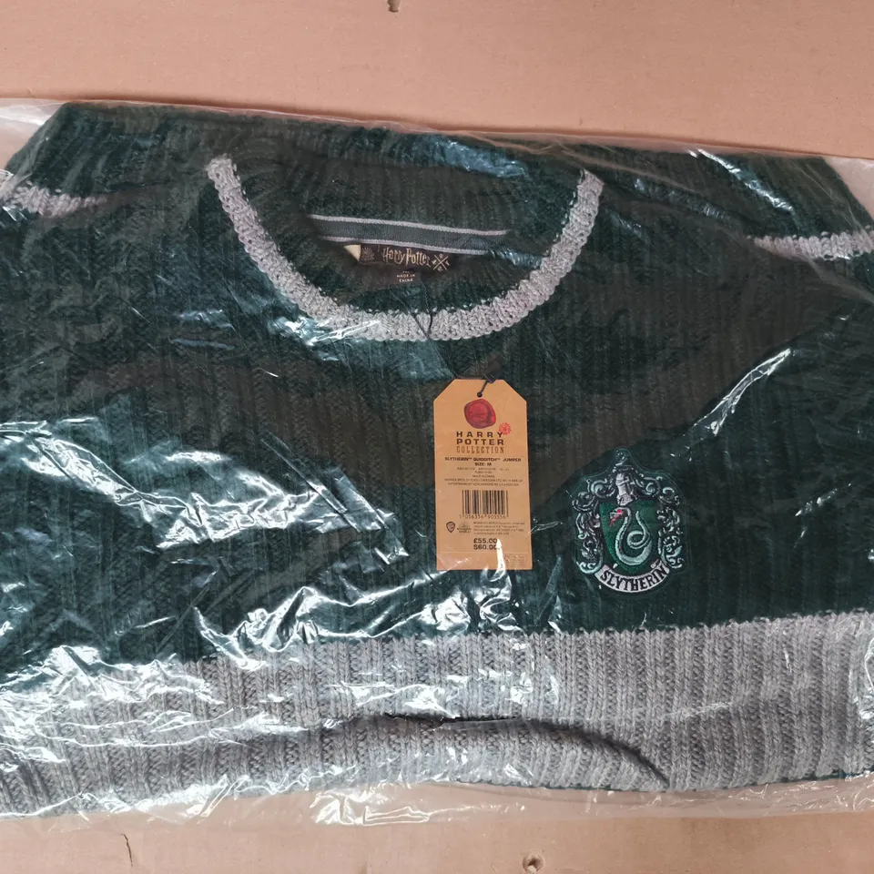 BAGGED HARRY POTTER COLLECTION SLYTHERIN QUIDDICH JUMPER IN GREEN SIZE MEDIUM