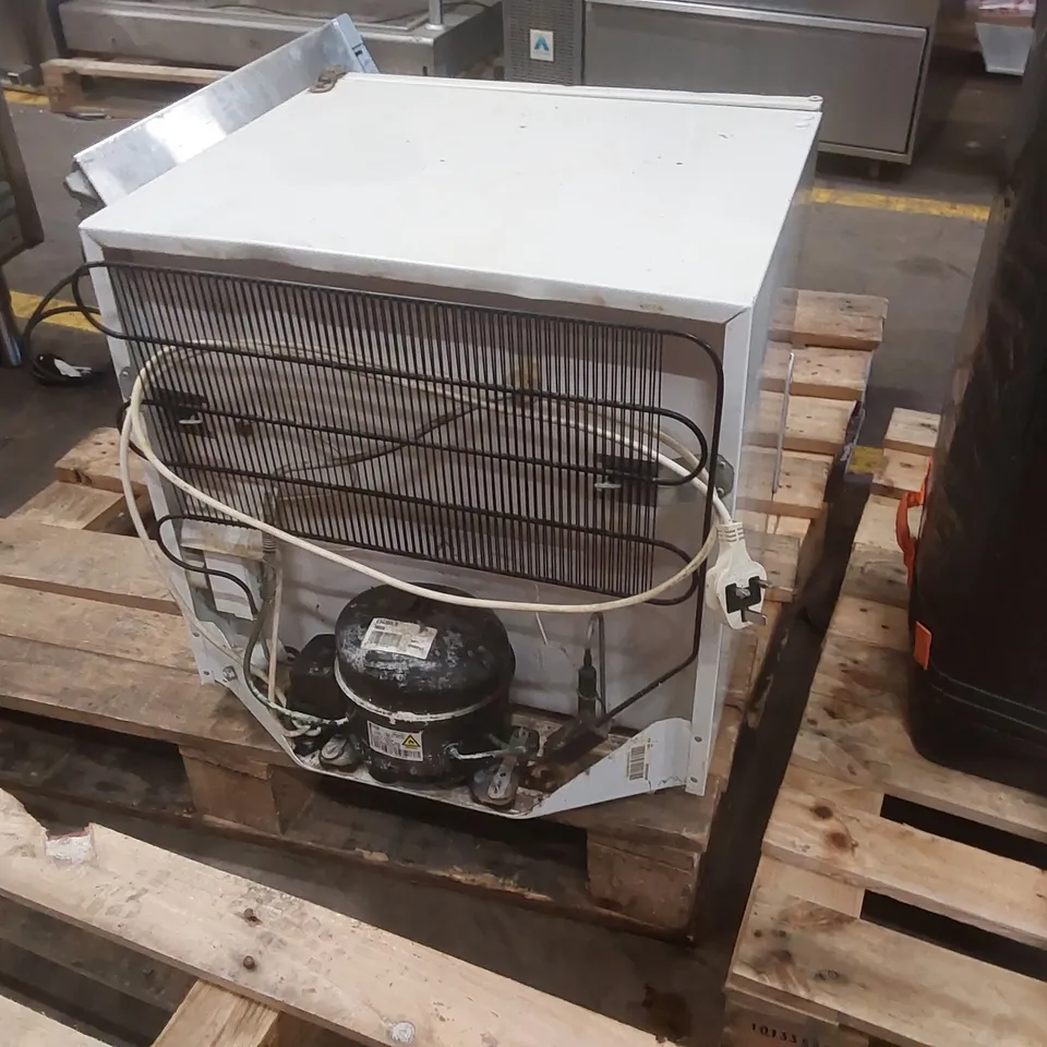 ZANUSSI ZUC053W FREEZER