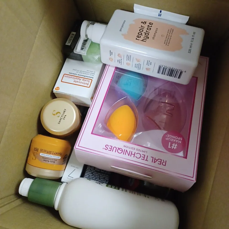 BOX OF APPROXIMATELY 15 ASSORTED COSMETICS AND GAMES TO INCLUDE AVEENO BODY LOTION, SANCTUARY SPA BODY BUTTER, GREEN TEA SOAP ETC