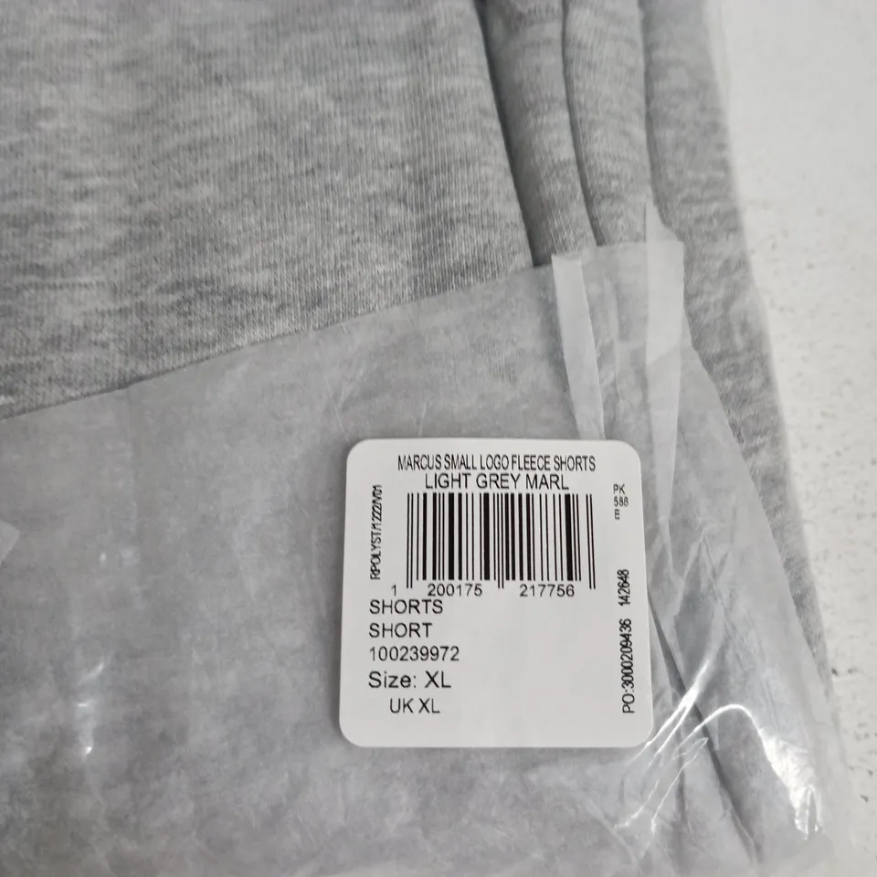 REEBOK MARCUS SMALL LOGO FLEECE SHORTS – LIGHT GREY MARL – UK XL