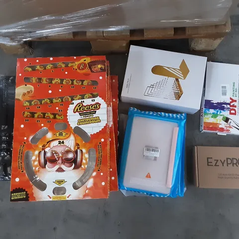 PALLET OF ASSORTED HOMEWARE ITEMS TO INCLUDE CHOCOLATE, TABLET CASES, BAKING SUPPLIES ETC