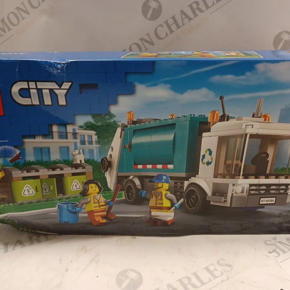 BOXED LEGO CITY RECYCLING TRUCK 60386 RRP £29.99