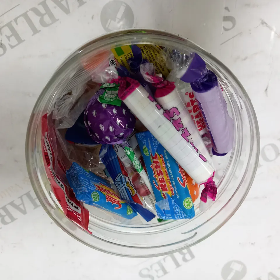 PERSONALISEDSIMONS TREATS RETRO SWEET JAR RRP £14.99