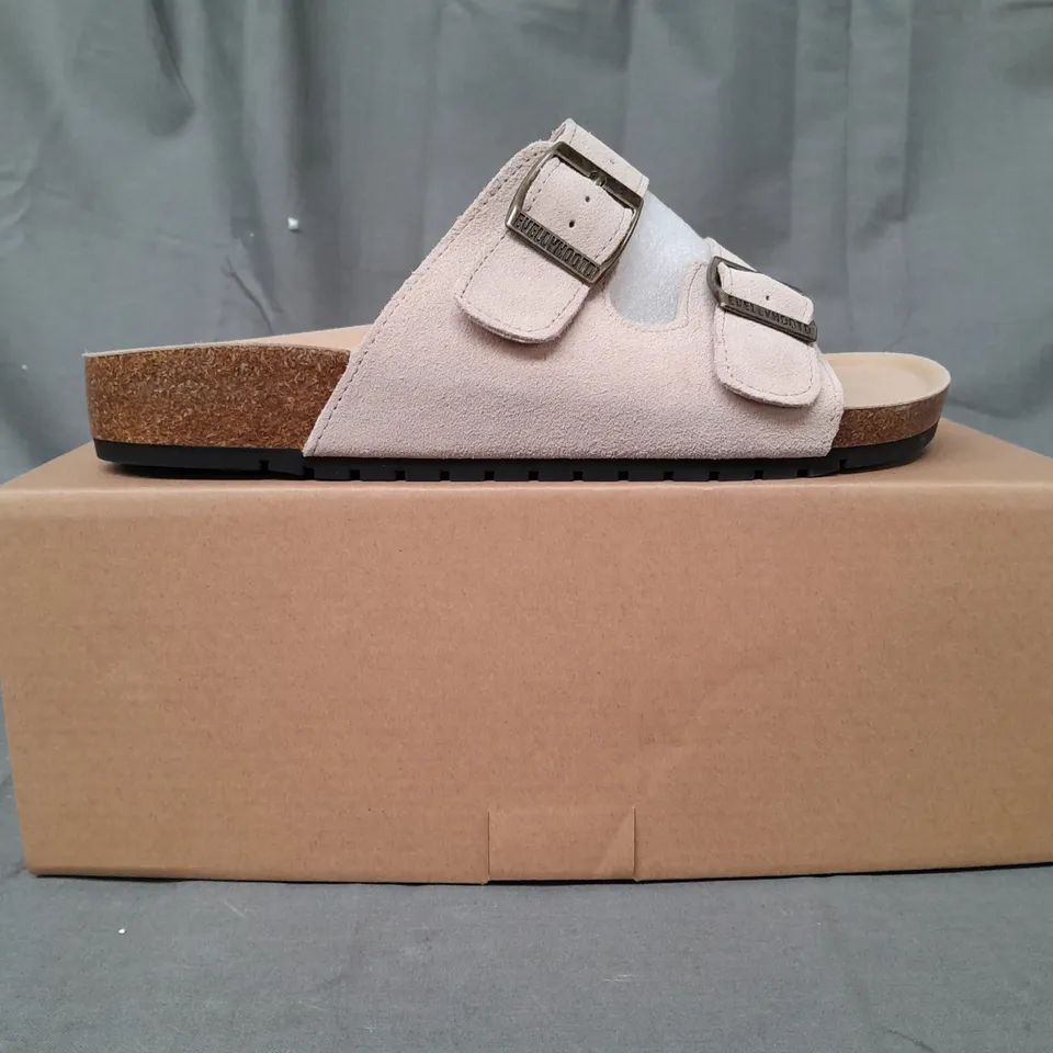 BOXED PAIR OF EVELLYHOOTD OPEN TOE SANDALS IN BEIGE EU SIZE 39