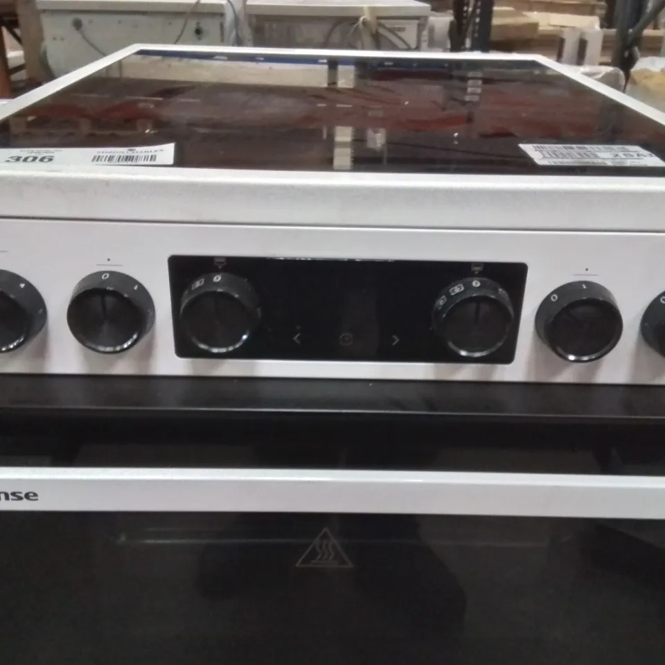 HISENSE HI6 MAX HDCEC5C10W 69/43L CERAMIC FREESTANDING 50CM ELECTRIC COOKER - WHITE
