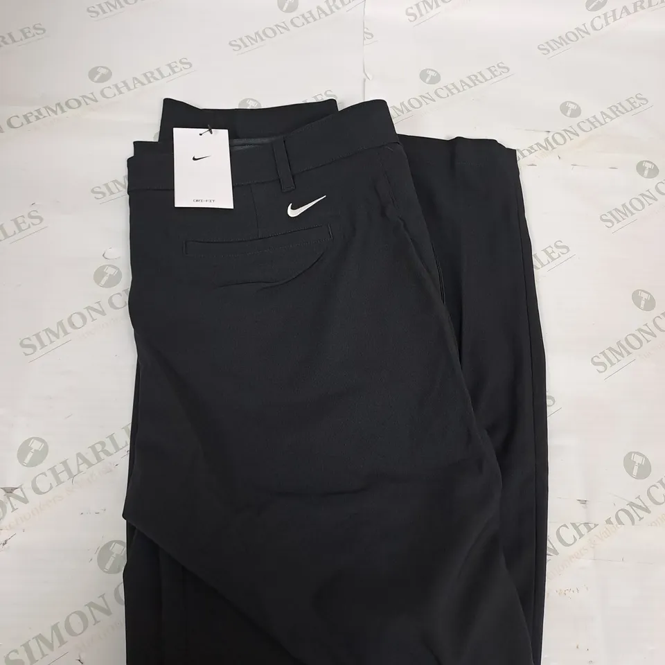 NIKE GOLFING TROUSERS SIZE W38