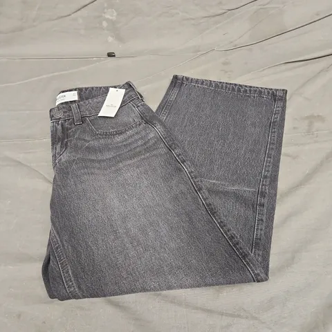 HOLLISTER LOW-RISE BAGGY JEANS IN WASHED BLACK SIZE W23 SHORT