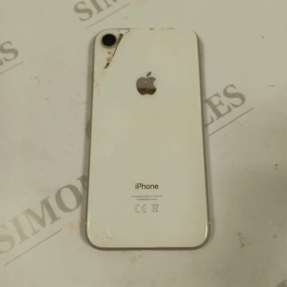 BOXED IPHONE XR 64GB - WHITE
