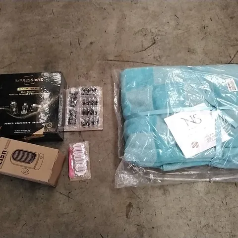 PALLET OF ASSORTED HOUSEHOLD GOODS AND PRODUCTS TO INCLUDE; GAMING CHAIR, RAZOR BLADE PACKS, MOSQUITO KILLER LAMP, THROW BLANKET ETC