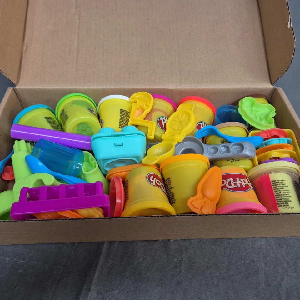 ASSORTED PLAY-DOH