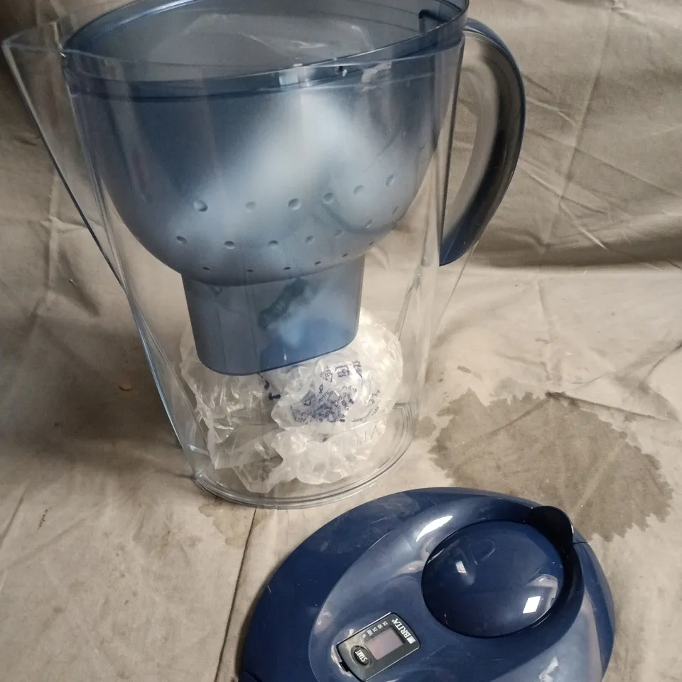 BRITA WATER FILTER JUG 
