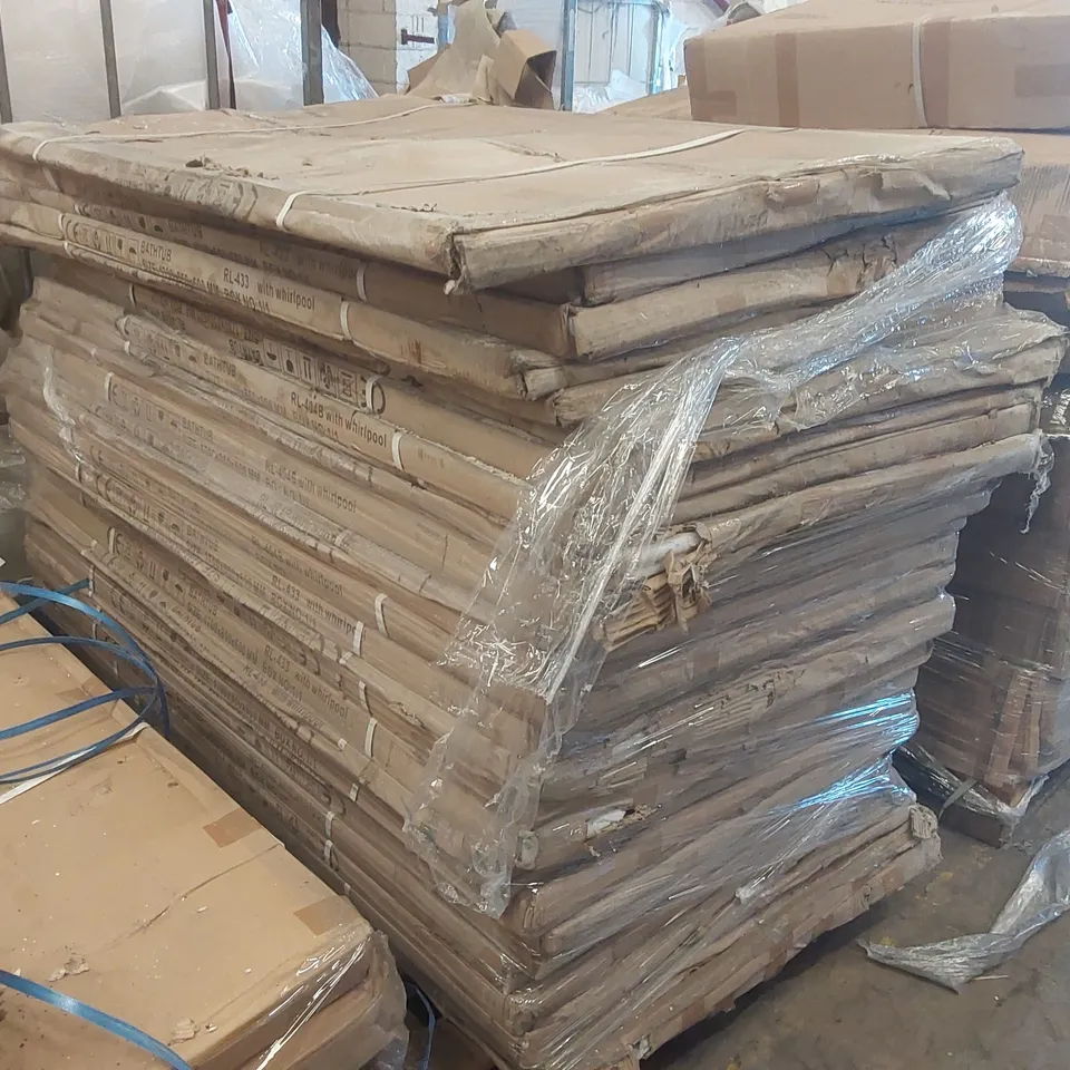 PALLET CONTAINING A LARGE QUANTITY OF BATHROOM FURNITURE PARTS