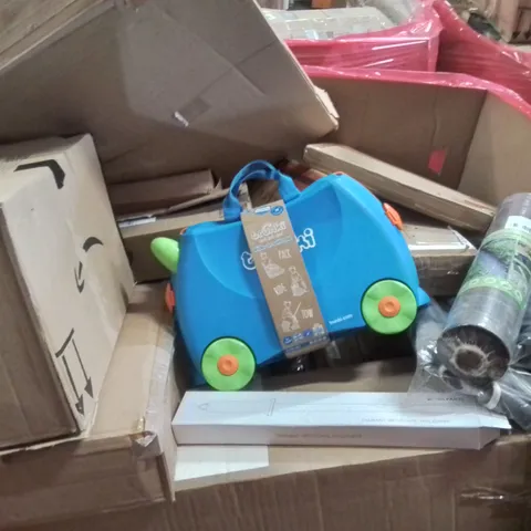 PALLET CONTAINING VARIOUS ASSORTED BOXED HOUSEHOLD ITEMS TO INCLUDE: TRUNKI, WEED CONTROL BARRIER, EXERCISE MAT AND LOTS MORE UNMARKED BOXED ITEMS