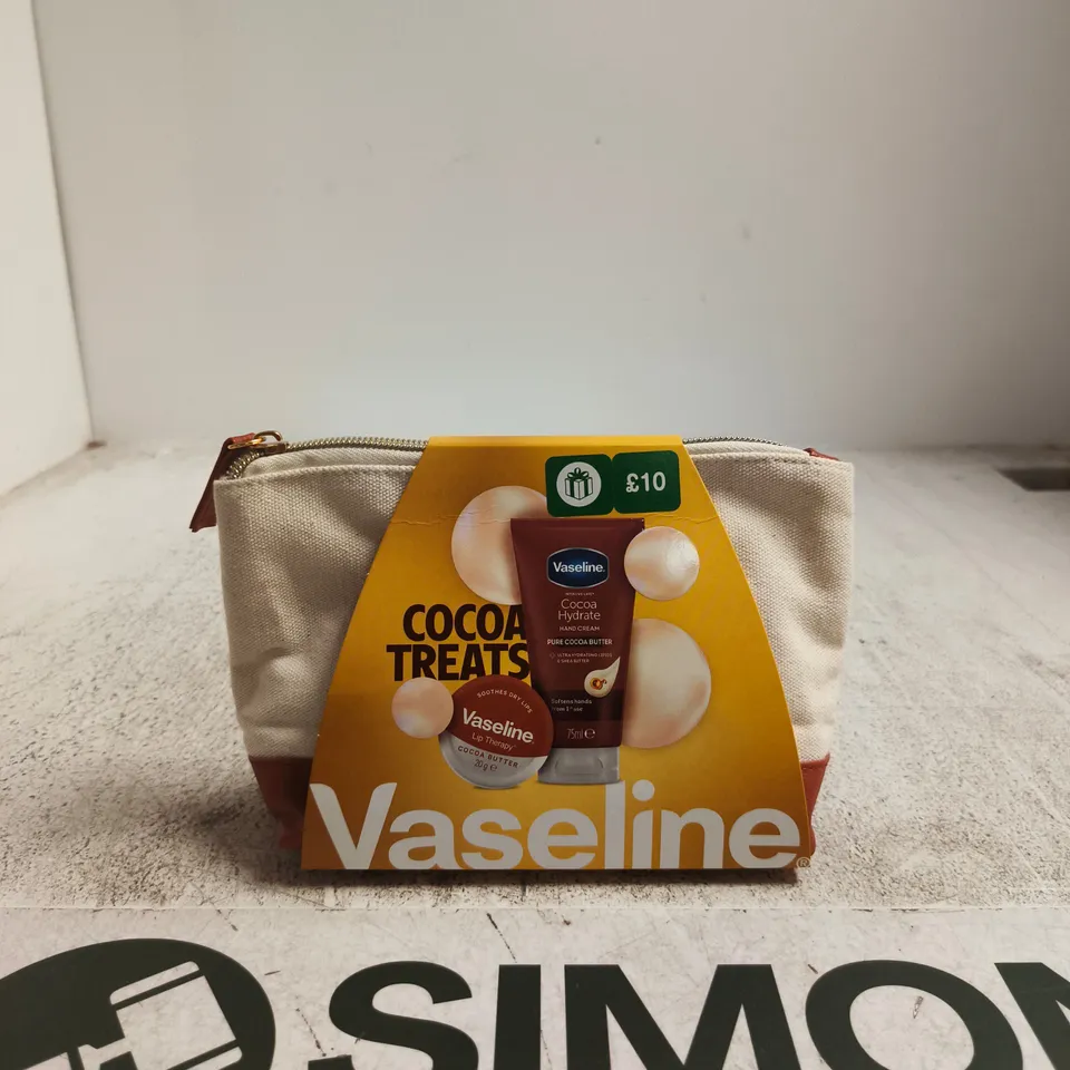 VASELINE COCOA TREATS GIFT SET – HAND CREAM & LIP THERAPY IN CANVAS POUCH
