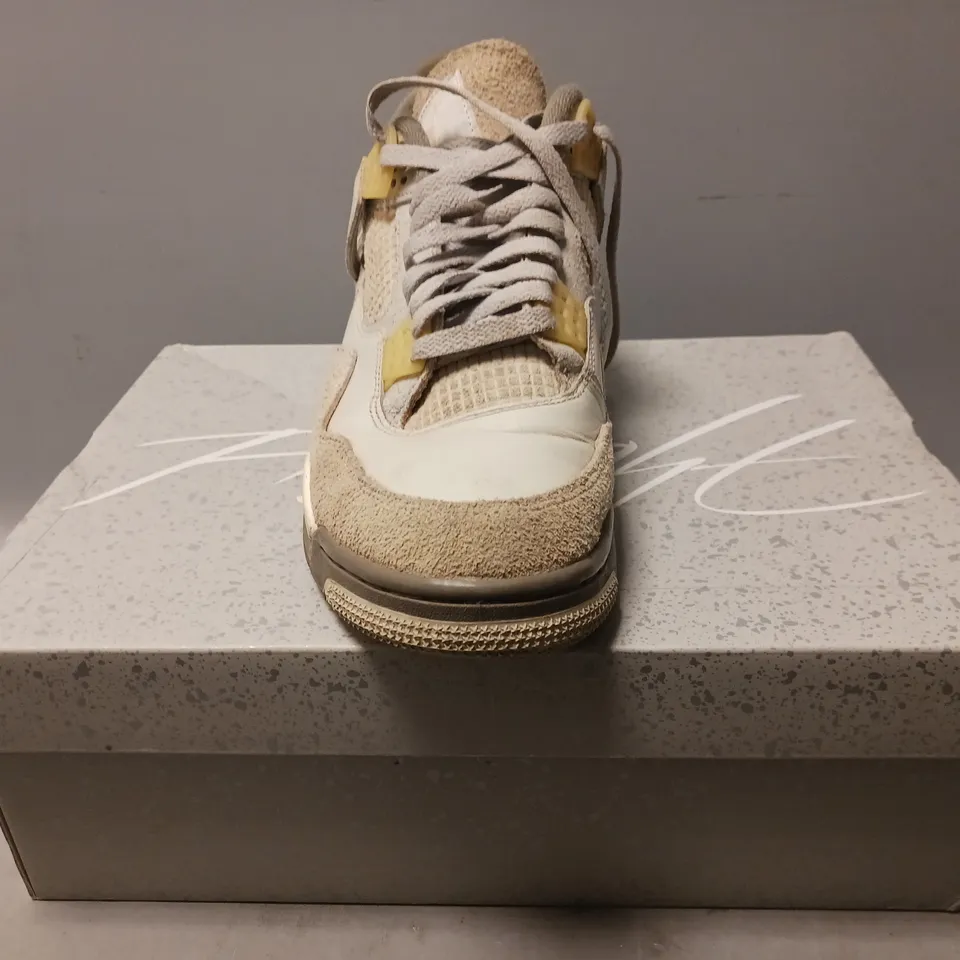 BOXED PAIR OF AIR JORDAN 4 RETRO SHOES IN PHOTON DUST/PALE VANILLA UK SIZE 9.5