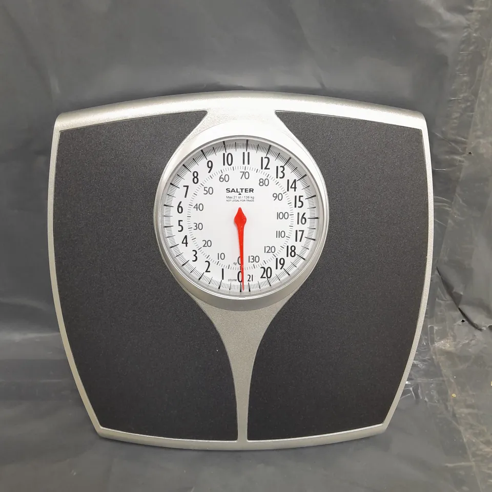 BOXED SALTER MECHANICAL SCALE 