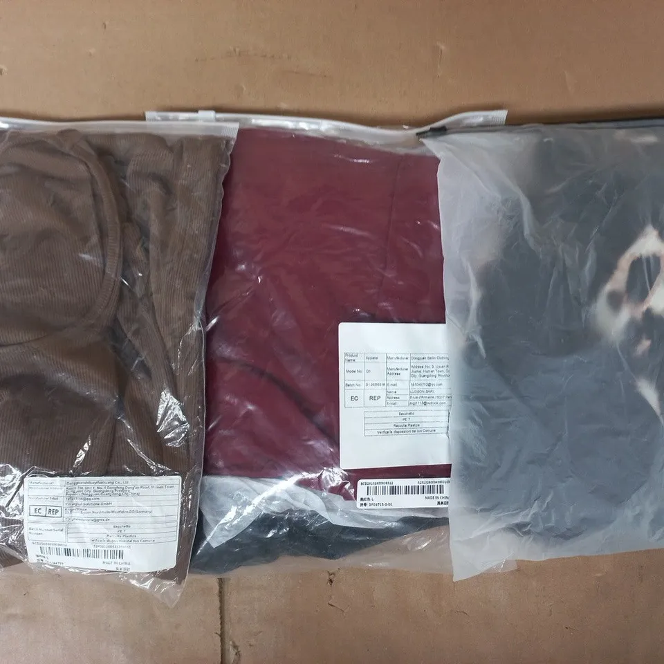 APPROXIMATELY 20 ASSORTED CLOTHING AND FASHION PRODUCTS IN VARIOUS STYLES AND SIZES - COLLECTION ONLY
