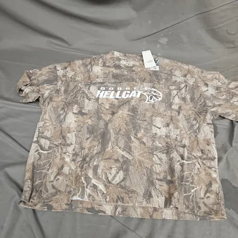 HOLLISTER HEAVYWEIGHT BAGGY CROP FIT DODGE HELLCAT TSHIRT IN TREE CAMO SIZE M