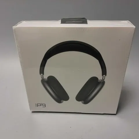 BOXED AND SEALED P9 HEADPHONES